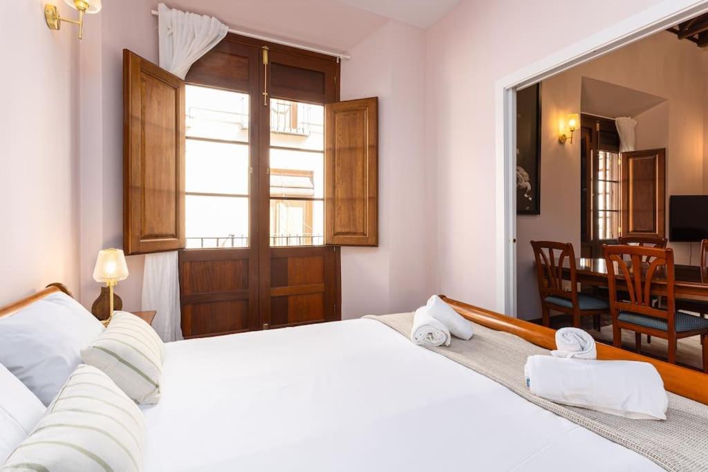5. Casa De Alma. In Historic House Apartament *